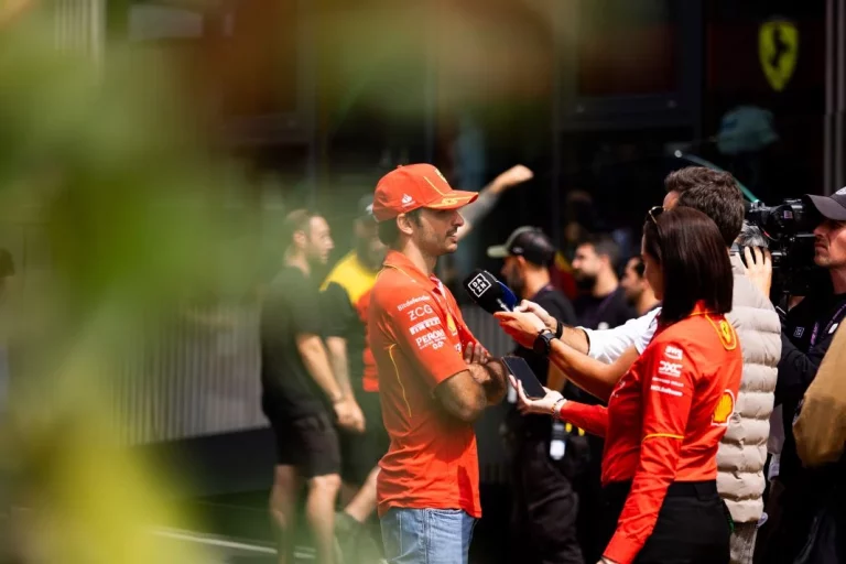Así convenció Williams, uno de los patitos feos de la parrilla, a Carlos Sainz