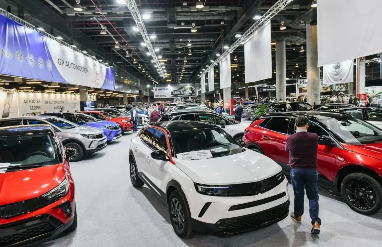 Estos son los vehículos que arrasan en ventas a los coches: El precio y su etiqueta ‘0 emisiones’ son las claves