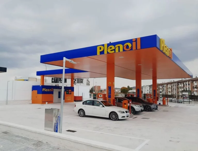 La OCU identifica las gasolineras más baratas de España