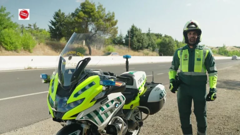 Los tres vídeos que la Guardia Civil de Tráfico y Atresmedia publican para hacer seguro tu viaje de vacaciones