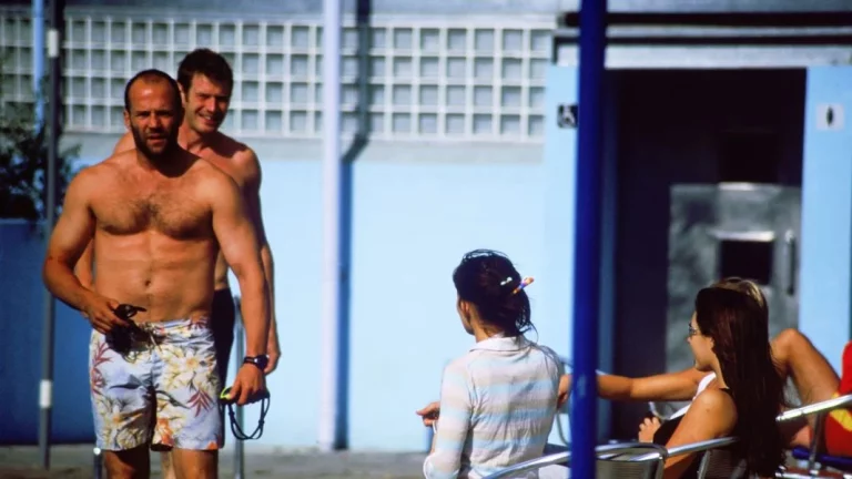 Jason Statham no pudo competir en los Juegos Olímpicos, pero si logró esta impresionante colección de coches