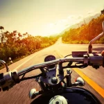 Conducir tu moto con calor: AEMET avisa de un junio extremadamente cálido y seco