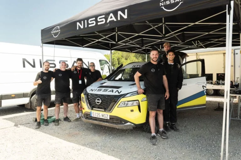 El X-Trail de un equipo de ingenieros de Nissan que ha sobrevivido a la Baja Aragón