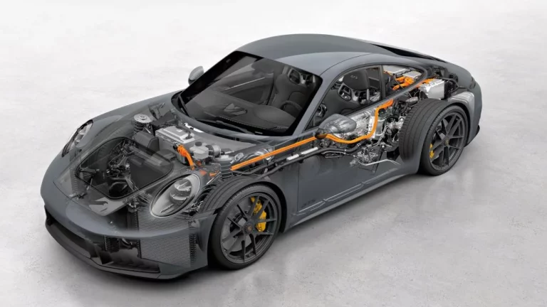 Del motor Mezger al 911 T-Hybrid: 60 años de hitos tecnológicos de Porsche