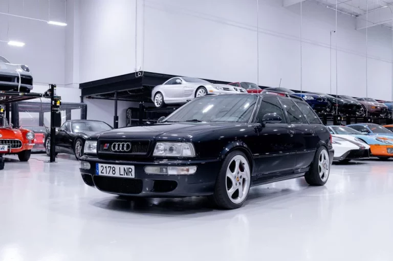 Este Audi RS2 Avant quattro está a la venta y puedes pujar por él
