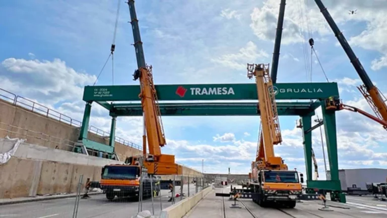 Camiones al tren, la idea para reducir el tráfico pesado entre Valencia y Madrid