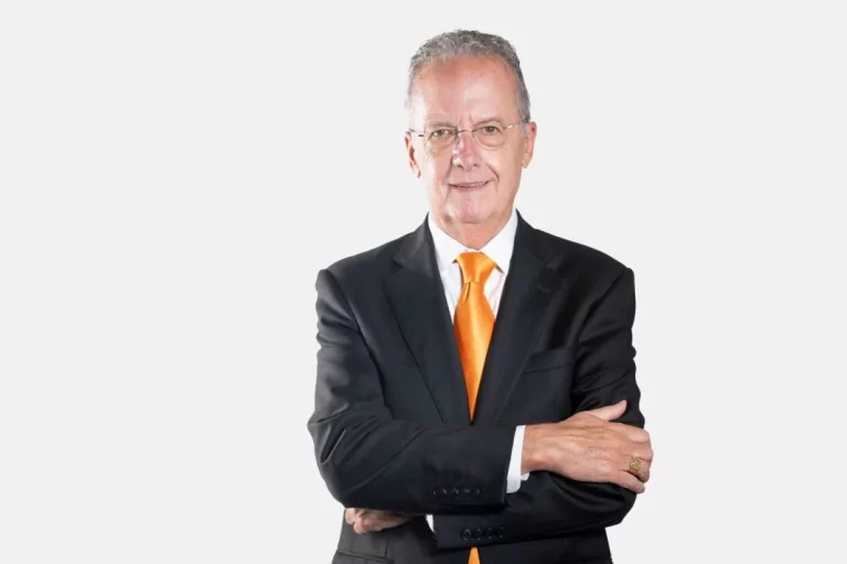 Estanislao de Mata deja la dirección de Sixt España en manos de dos vicepresidentes elegidos internamente