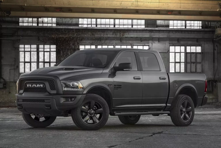 El RAM 1500 Classic ya es historia. Junto a su mítico 5.7 V8 HEMI