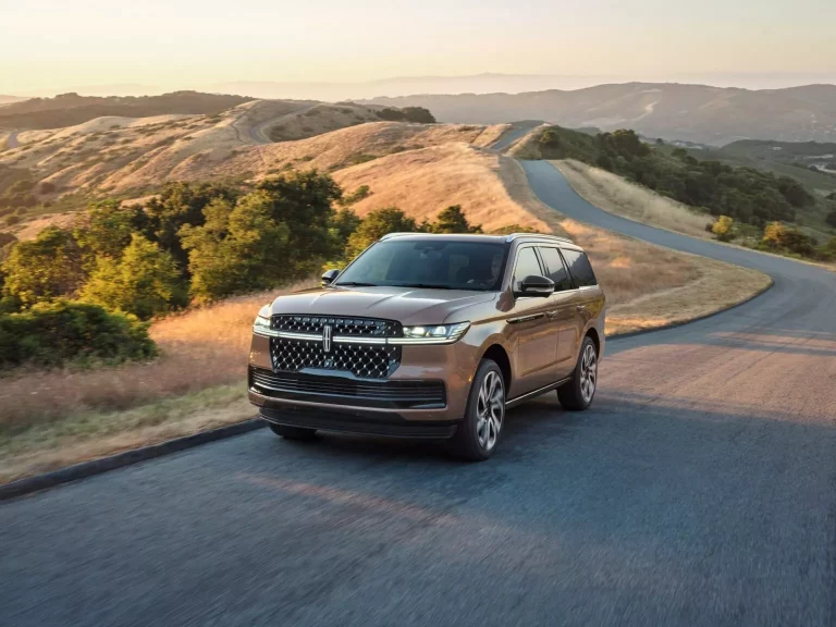 Lincoln Navigator: Un inmenso SUV de lujo más caro que nunca