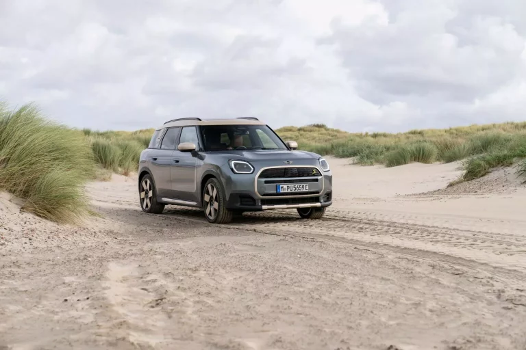 El MINI Countryman eléctrico hace las maletas para viajar a Estados Unidos