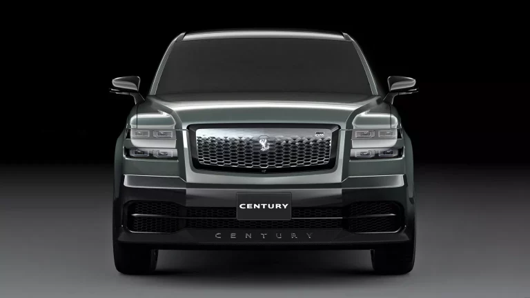 El Toyota Century SUV tendrá una versión Gazoo Racing: Lo dice Toyoda