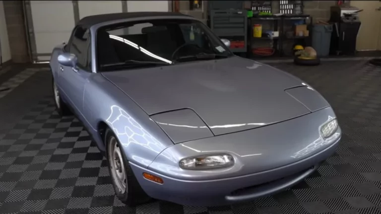 Así se deja como recién salido de fábrica y Mazda MX-5 que estuvo parado seis años