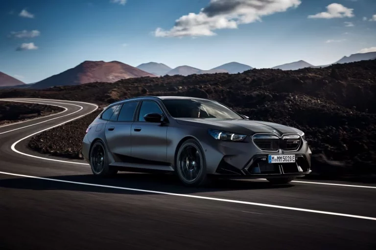 Demos la bienvenida al BMW M5 Touring, el familiar más potente