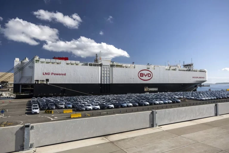 Toyota alerta: los fabricantes japoneses deben cooperar más frente al avance de los coches chinos