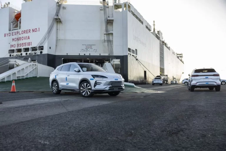 Los coches chinos hunden el precio del coche de ocasión en España: ¿cuánto han bajado?