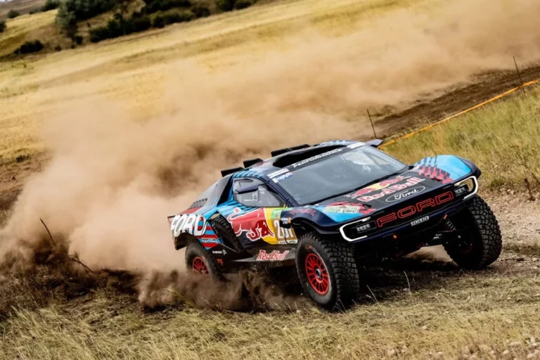 Ford Raptor T1+: primera carrera, primera victoria