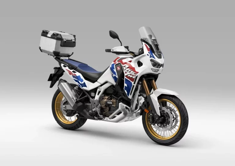 Atención, trail: Honda Africa Twin V3 con compresor eléctrico para 2027
