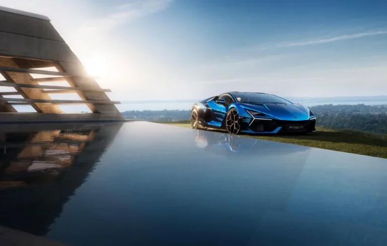 Lamborghini homenajea al mar de Cerdeña con un coche único