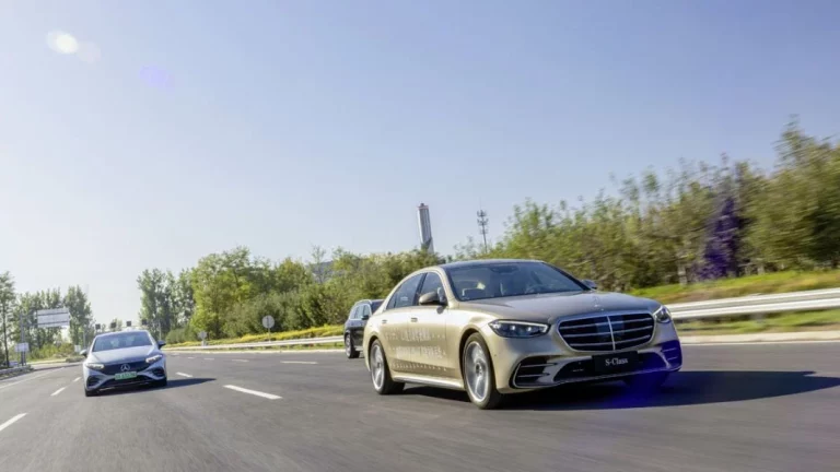 Mercedes ya puede hacer pruebas de conducción autónoma de nivel 4 en China