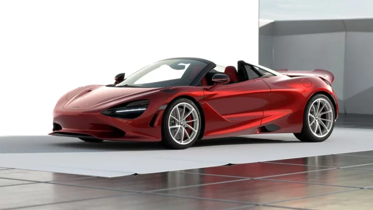El McLaren 750S pasa por las instalaciones de MSO