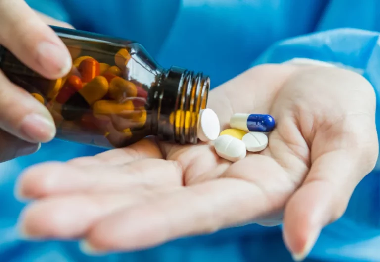 1.000 euros y 6 puntos: La multa que te va a caer si tomas estos medicamentos con los que das positivo en un control de drogas