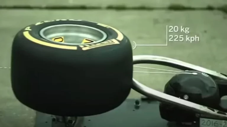 Alucina con las pruebas a las que la FIA somete al famoso ‘Halo’ de seguridad de los Fórmula 1
