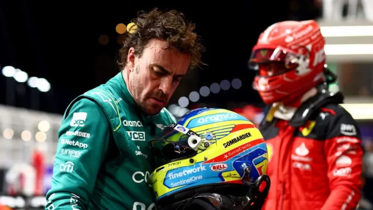 La carrera deportiva de Fernando Alonso desde Minardi resumida en un minuto