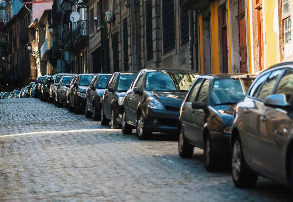 coches aparcados