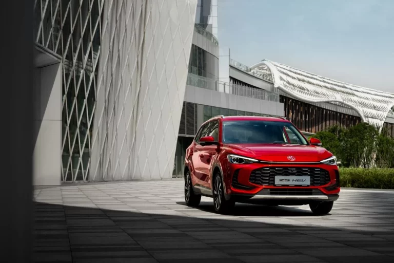 MG ZS Hybrid+: Y 9 rivales híbridos que son más caros y corren menos
