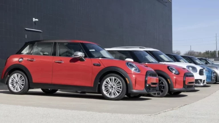 Mini Cooper retira más de 12 mil modelos que podían incendiarse solos en segundos