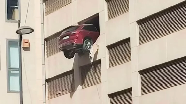 El vecino ‘espabilado’ que aparca siempre en la puerta de casa y que sus vecinos quieren matar