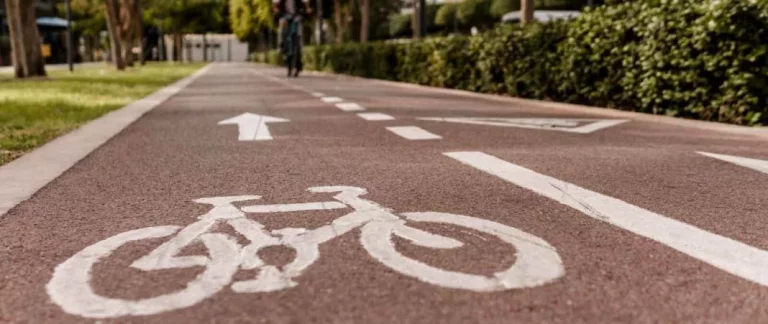 El debate entorno al uso del carril bici queda zanjado por la DGT y esta aclaración