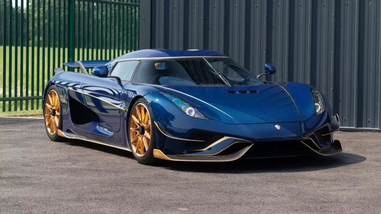 El Koenigsegg Regera ideal te busca. Aún con su par de ‘defectos’