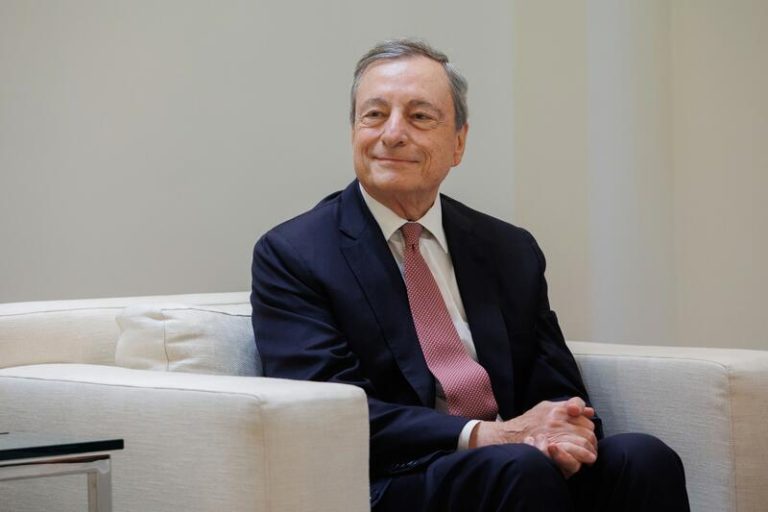 Draghi saca los colores a la Unión Europea en el sector del automóvil: «falta planificación»