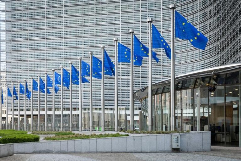 Bruselas ya negocia con China: Y esto es lo que pide para ver que pasa con los aranceles