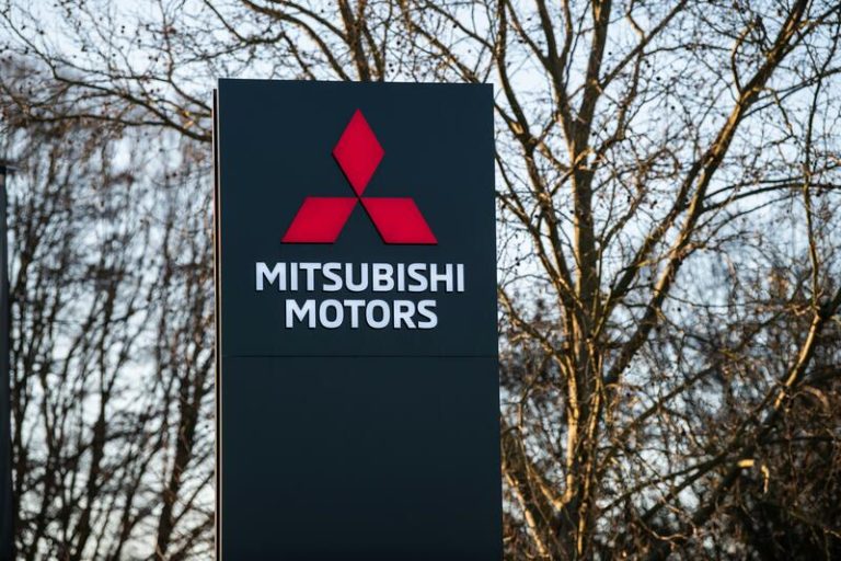 Mitsubishi invierte más de 3.170 millones para recomprar acciones