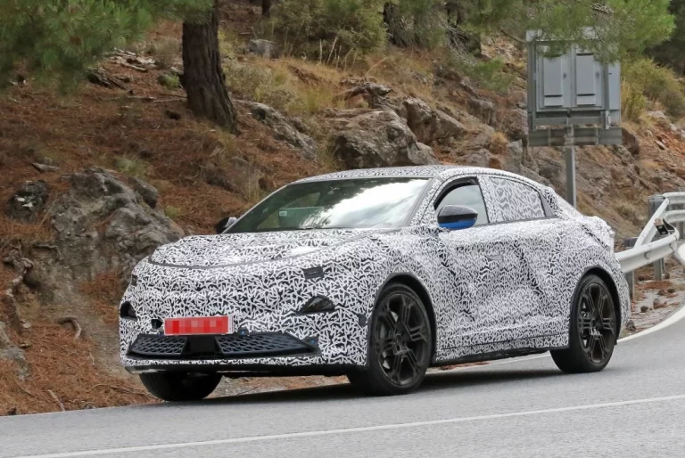Primeras fotos espía SUV de Alpine, el A390