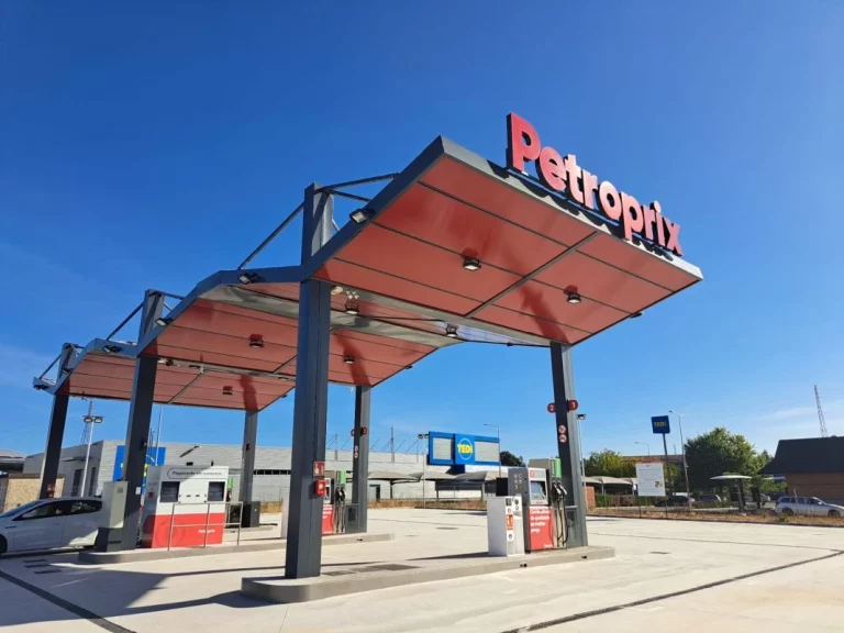 Petroprix ya no se corta y apunta con toda su artillería a Galp