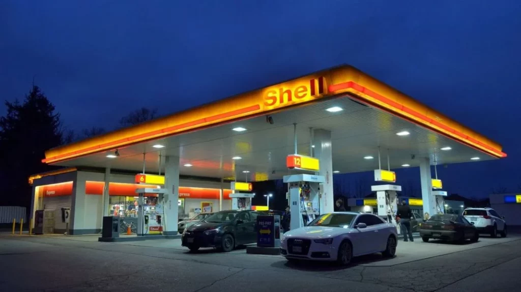 Si mañana vas a conducir por la A-3, la Autovía del Este, estas son las cinco gasolineras en las que te conviene llenar el depósito 14 Motor16 Gasolinera tarde Motor16