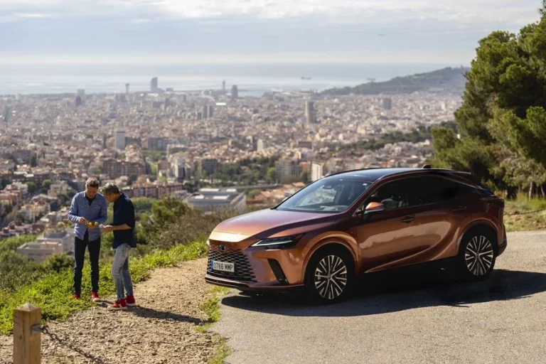 El coche elegido por los Hermanos Torres para buscar los ingredientes de sus recetas