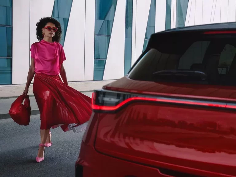 El SUV de moda que eligen las influencer más pijas no es un Audi, un BMW o un Mercedes-Benz