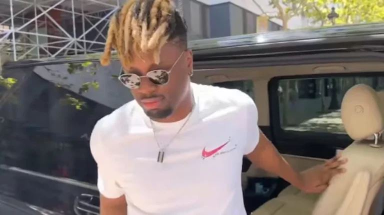 El día que Nico Williams se presentó a entrenar en Lezama con un deportivo de 585 CV y 290.000 euros