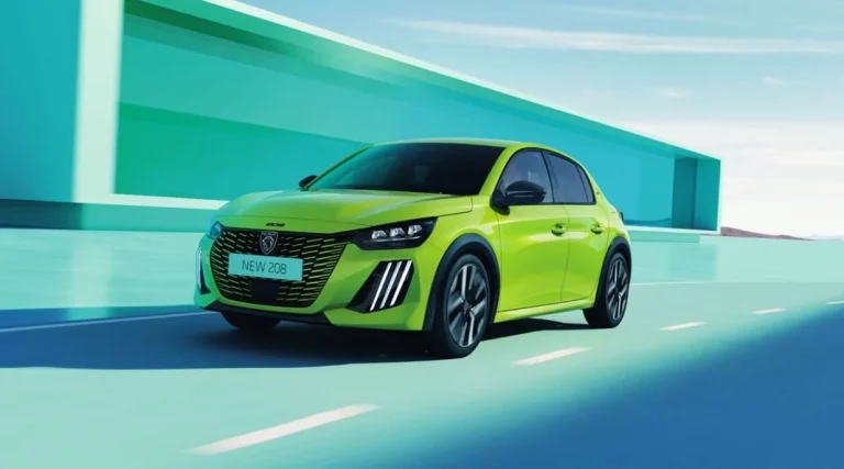 El Peugeot E-208 gana autonomía eléctrica y más cosas
