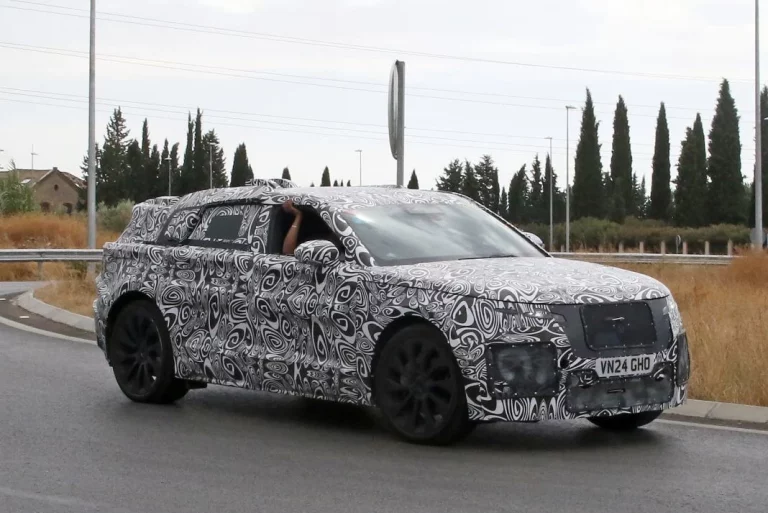 El Range Rover Velar se pasará a lo eléctrico en su segunda generación