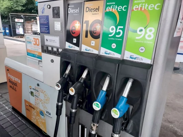 4 a 1: la pócima secreta que este gasolinero te recomienda poner en tu coche