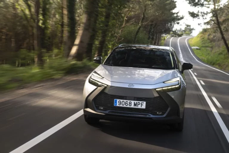 Toyota y la ‘conducción inteligente’ en el C-HR Plug-In Hybrid 220