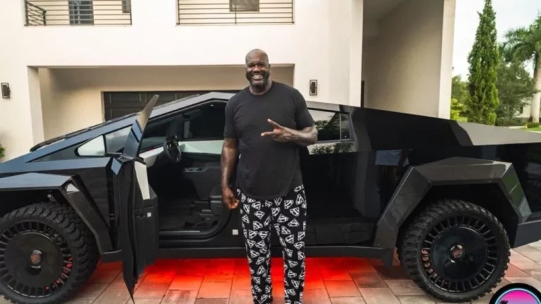 El impresionante Tesla Cybertruck repleto de carbono y con llantas de 26 pulgadas que conduce Shaquille O’Neal