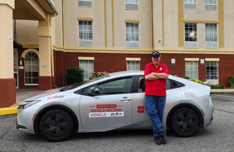 El Toyota Prius cruza los EE. UU. con un consumo récord