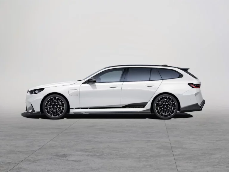El BMW M5 Touring gana músculo con los aditamentos de BMW M Performance