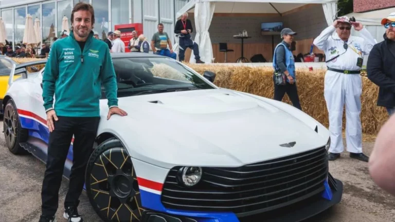 Así es el coche creado por Fernando Alonso: motor V12 y más de 2 millones de euros